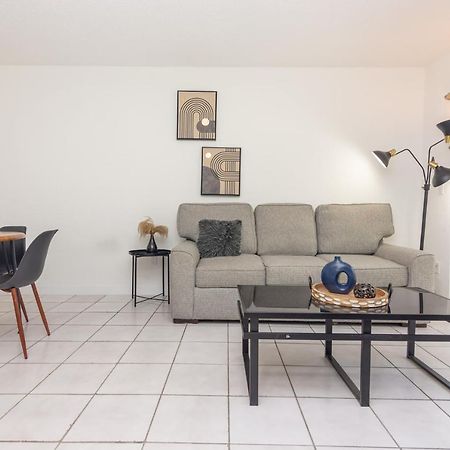 One Bedroom Apartment - With Parking & Balcony - Heart Of Wynwood ميامي المظهر الخارجي الصورة