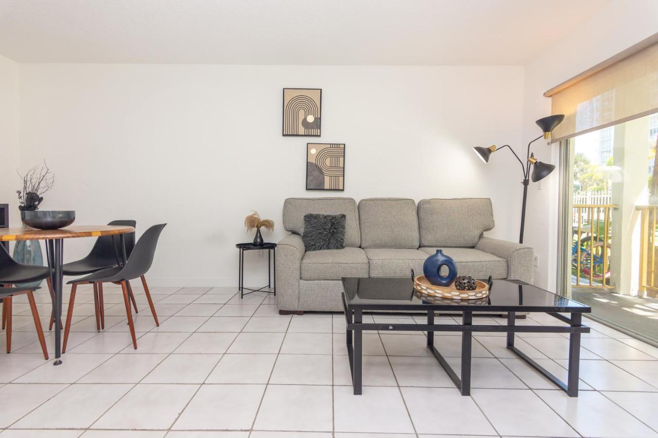 One Bedroom Apartment - With Parking & Balcony - Heart Of Wynwood ميامي المظهر الخارجي الصورة