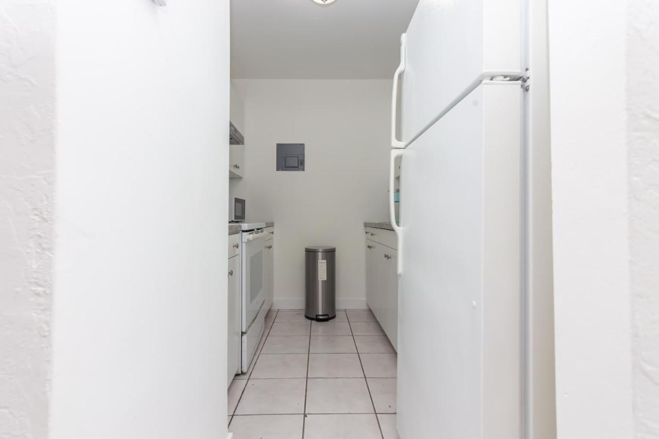 One Bedroom Apartment - With Parking & Balcony - Heart Of Wynwood ميامي المظهر الخارجي الصورة